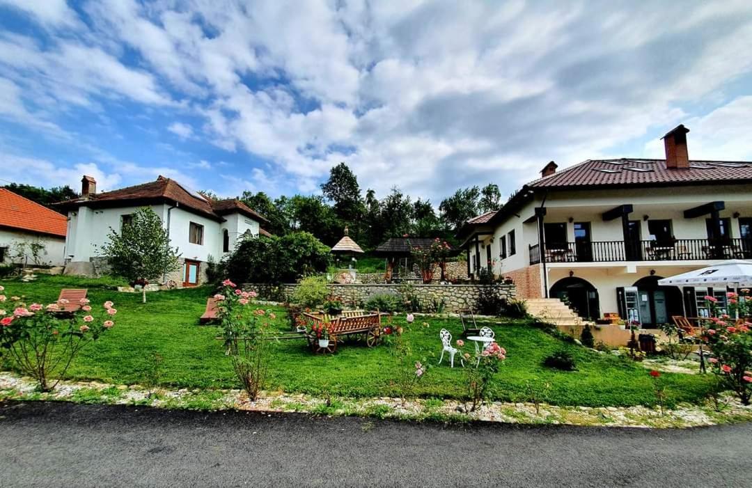 Pensiunea Agroturistica Cerna, Vaideeni, Valcea Exterior foto